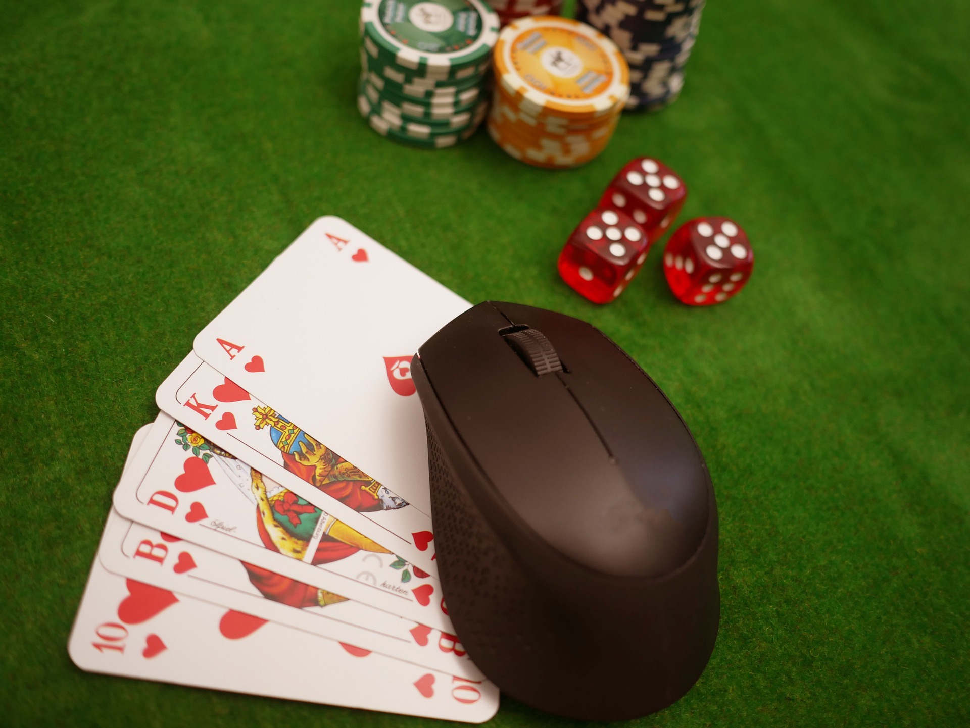 Things to Consider When Choosing an Online Casino Game to Play